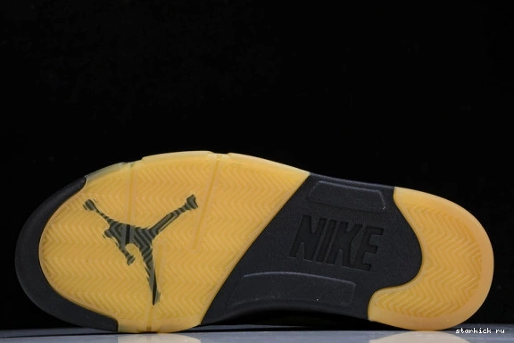 FD1330-001 FD1330-001 SP Jordan Retro Black Ma Maniére A 5 0908